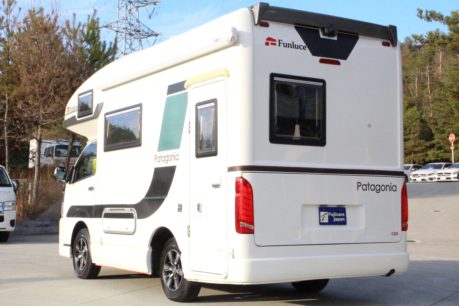 キャンピングカーキャブコン