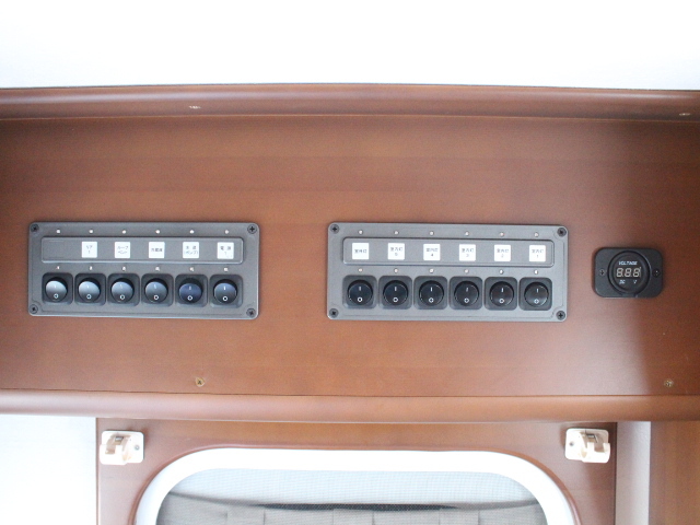 キャンピングカートレーラー