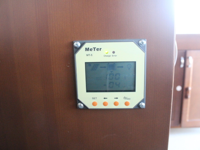 キャンピングカートレーラー