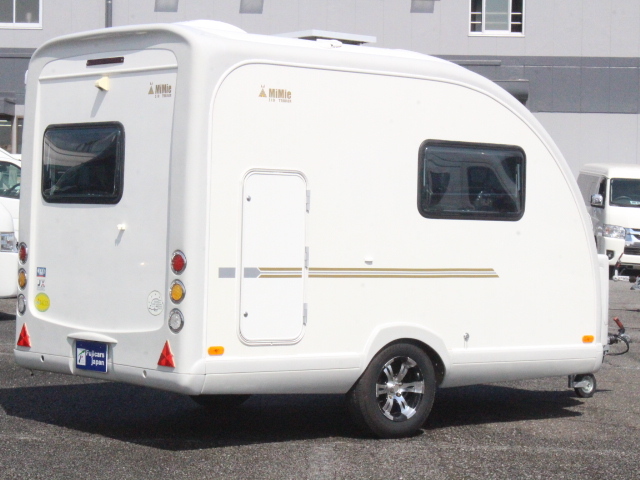 キャンピングカートレーラー