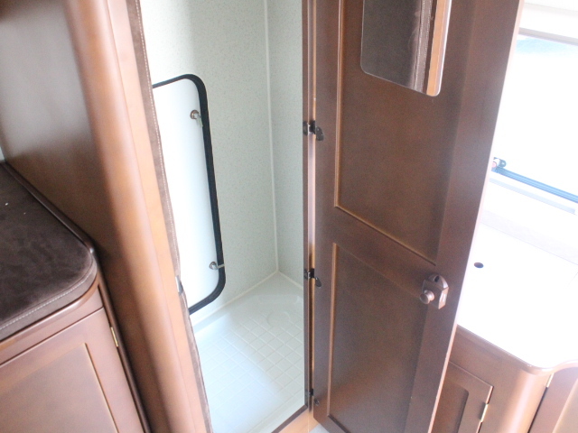 キャンピングカートレーラー