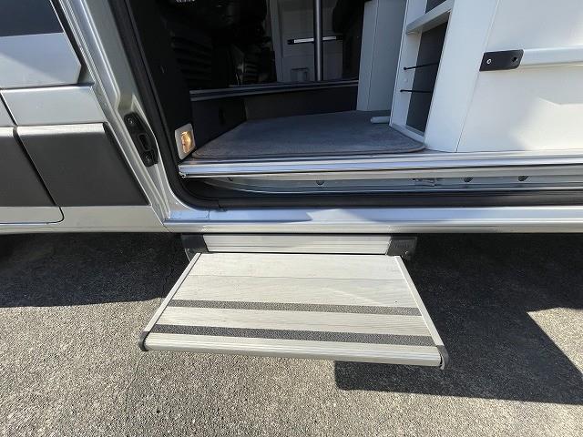 キャンピングカーバンコン