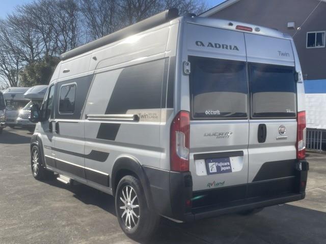 キャンピングカーバンコン