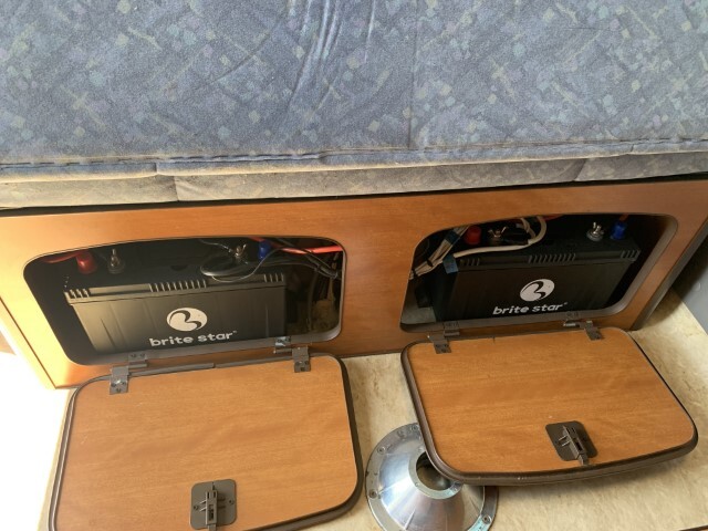 キャンピングカーバスコン