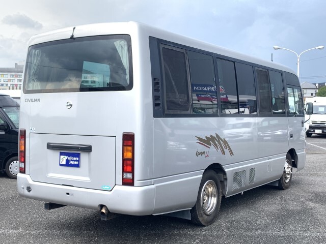 キャンピングカーバスコン