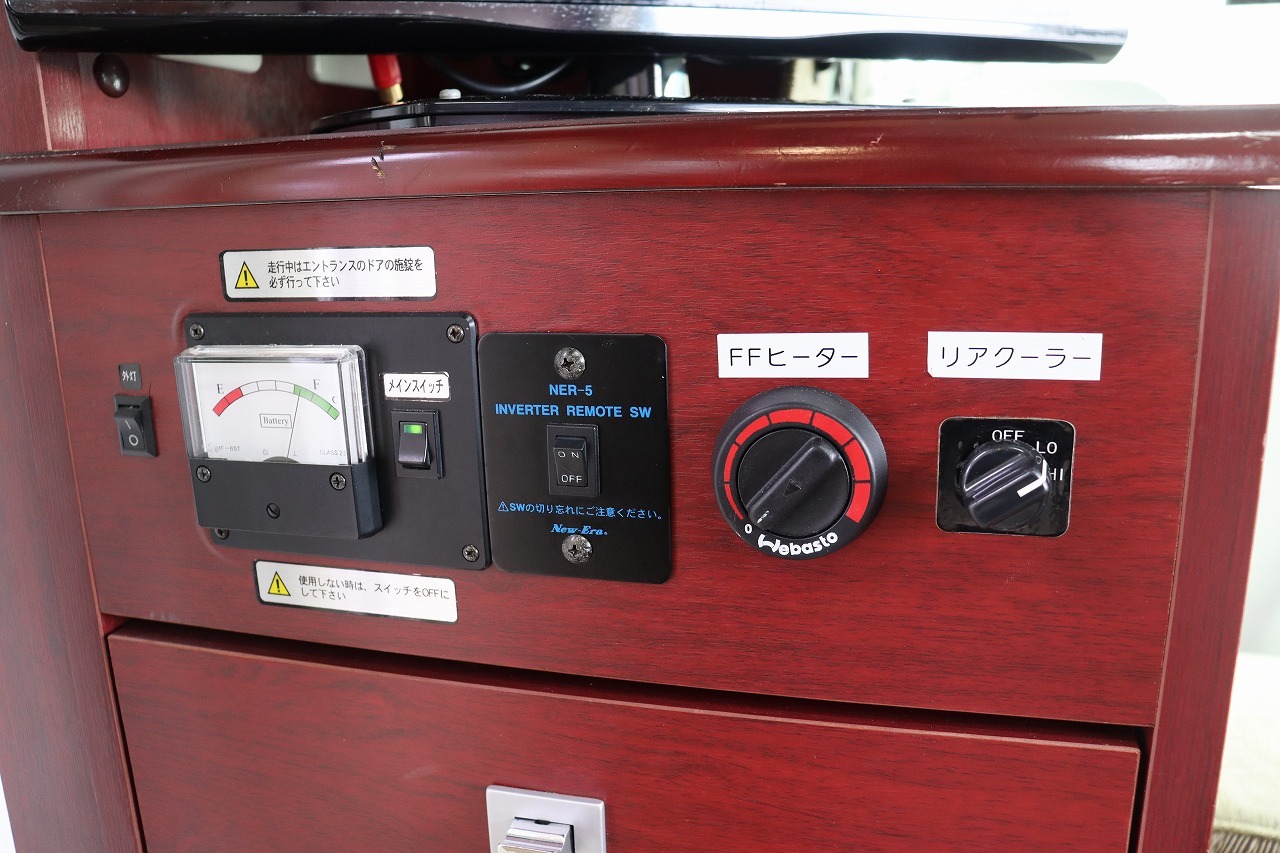 キャンピングカーキャブコン