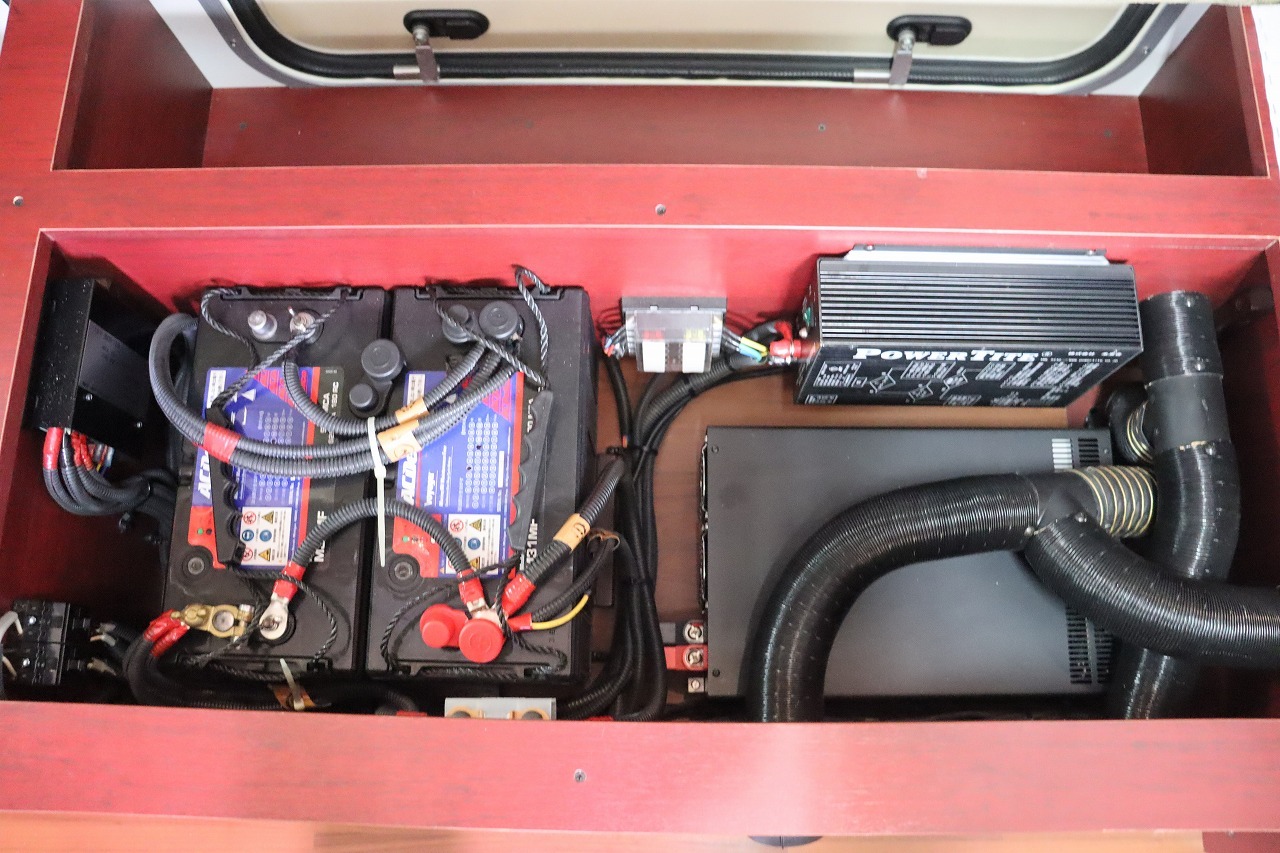 キャンピングカーキャブコン