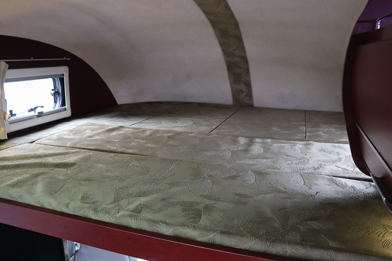 キャンピングカーキャブコン