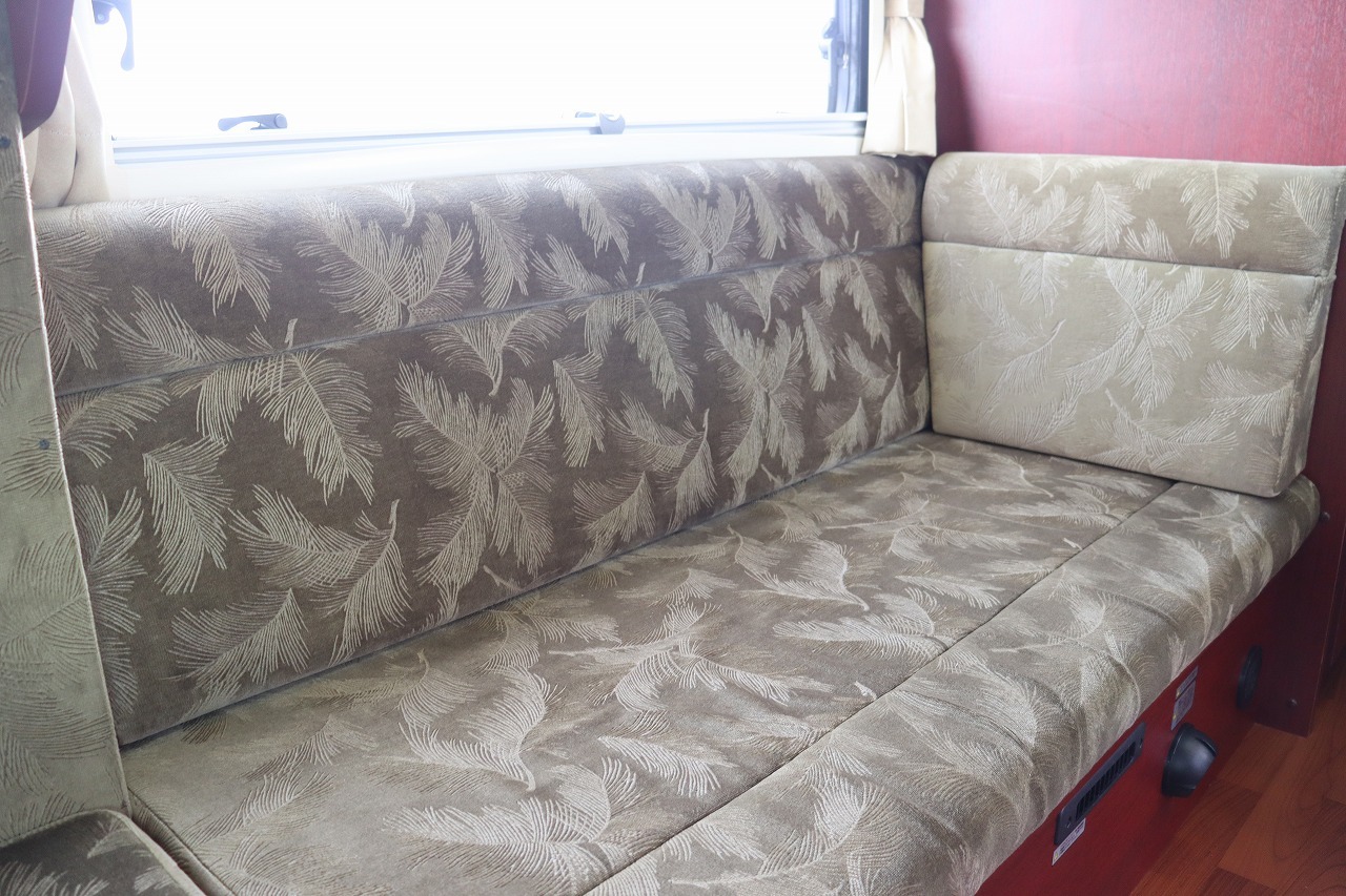 キャンピングカーキャブコン