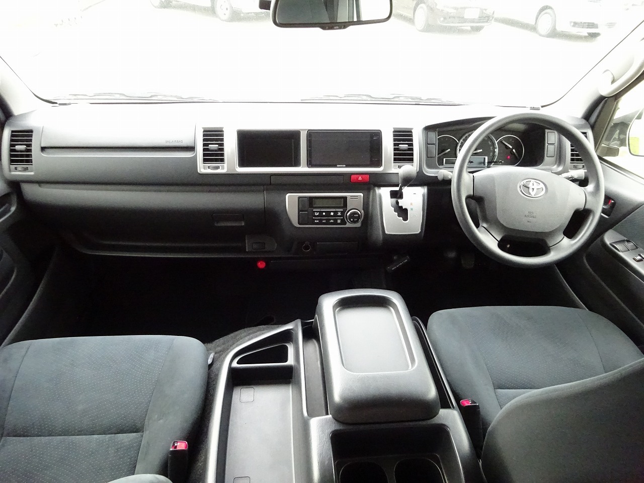 キャンピングカーバンコン