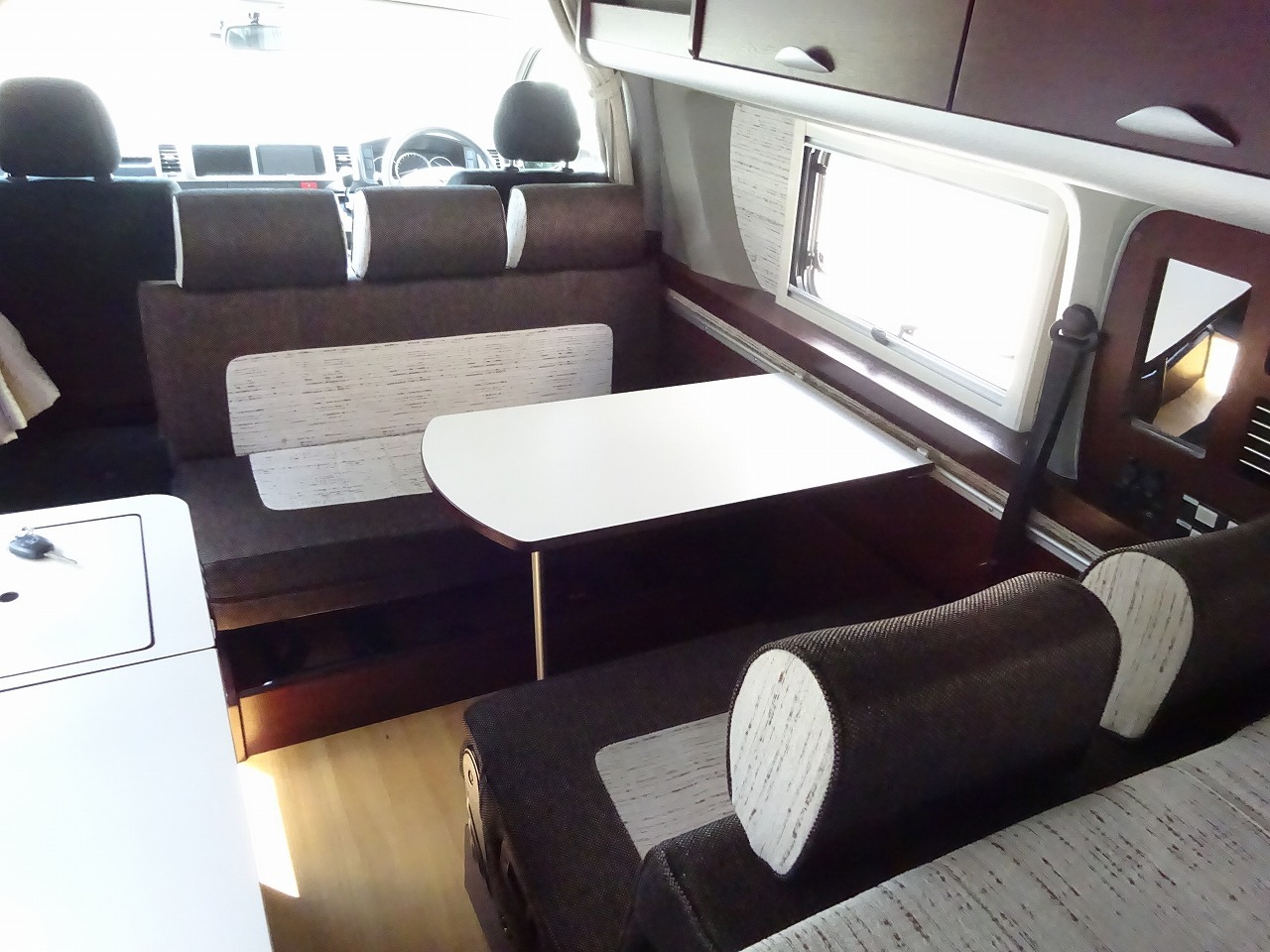 キャンピングカーバンコン