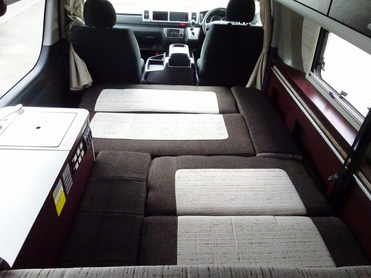 キャンピングカーバンコン