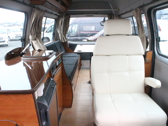 キャンピングカーバンコン