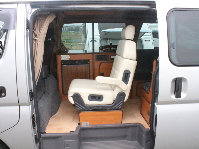 キャンピングカーバンコン