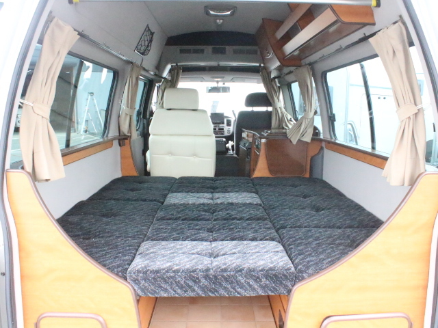 キャンピングカーバンコン