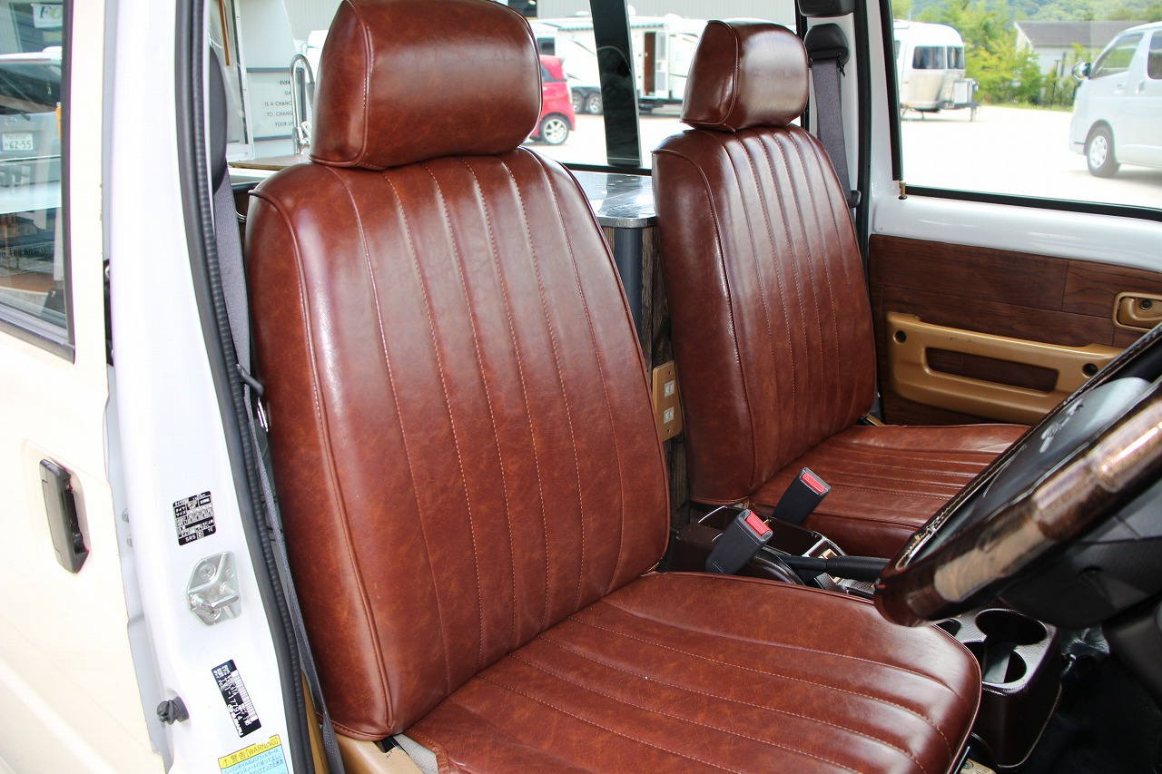 スバルサンバー