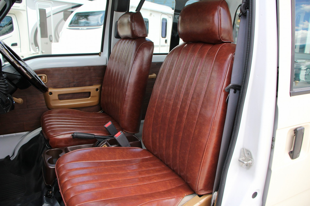 スバルサンバー