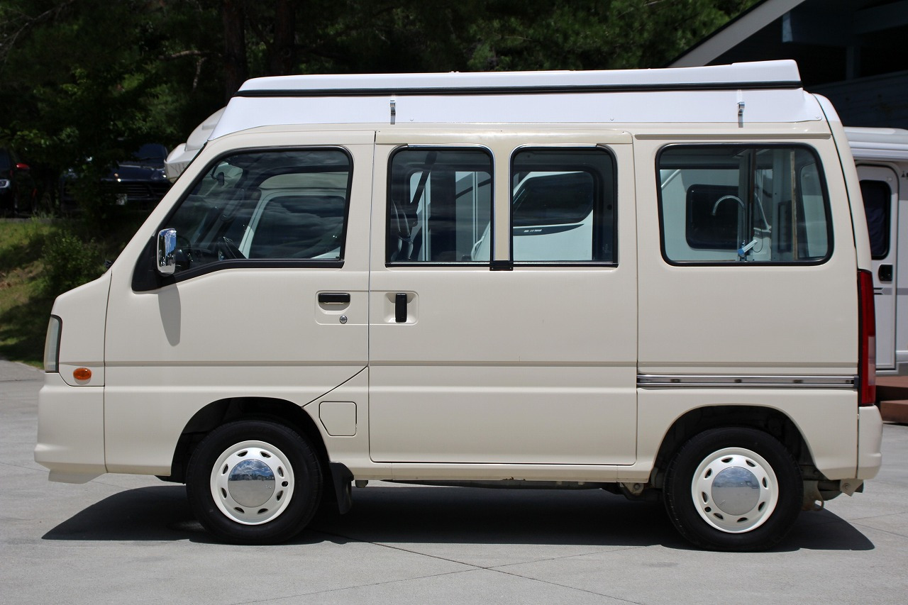 スバルサンバー