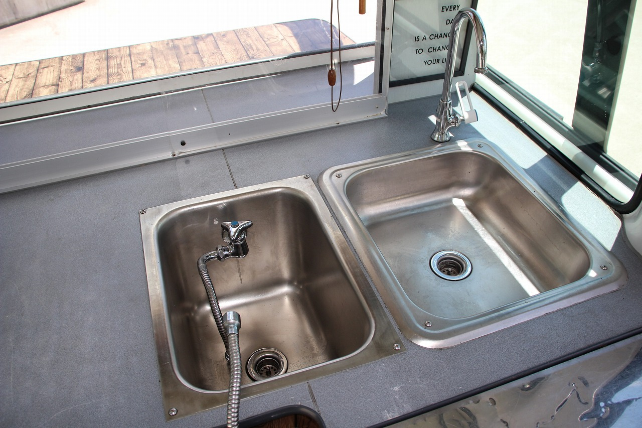 スバルサンバー