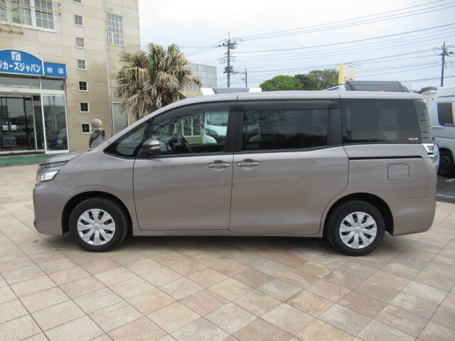 トヨタヴォクシー