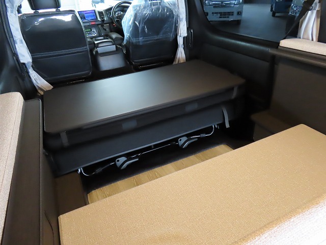 キャンピングカーバンコン