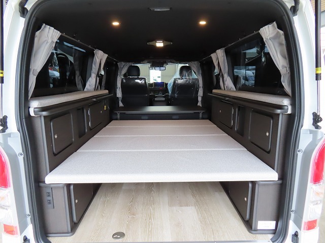 キャンピングカーバンコン