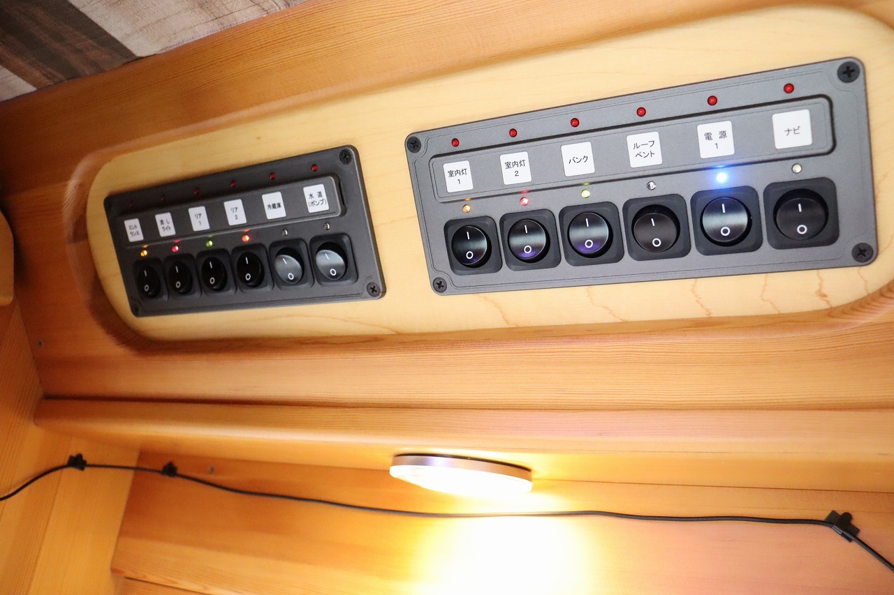 キャンピングカーキャブコン