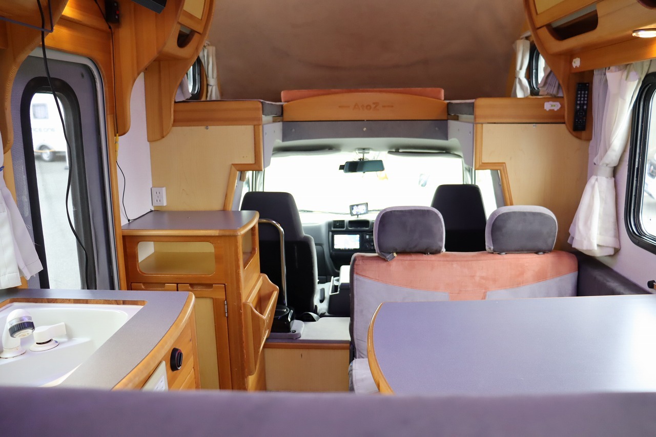 キャンピングカーキャブコン