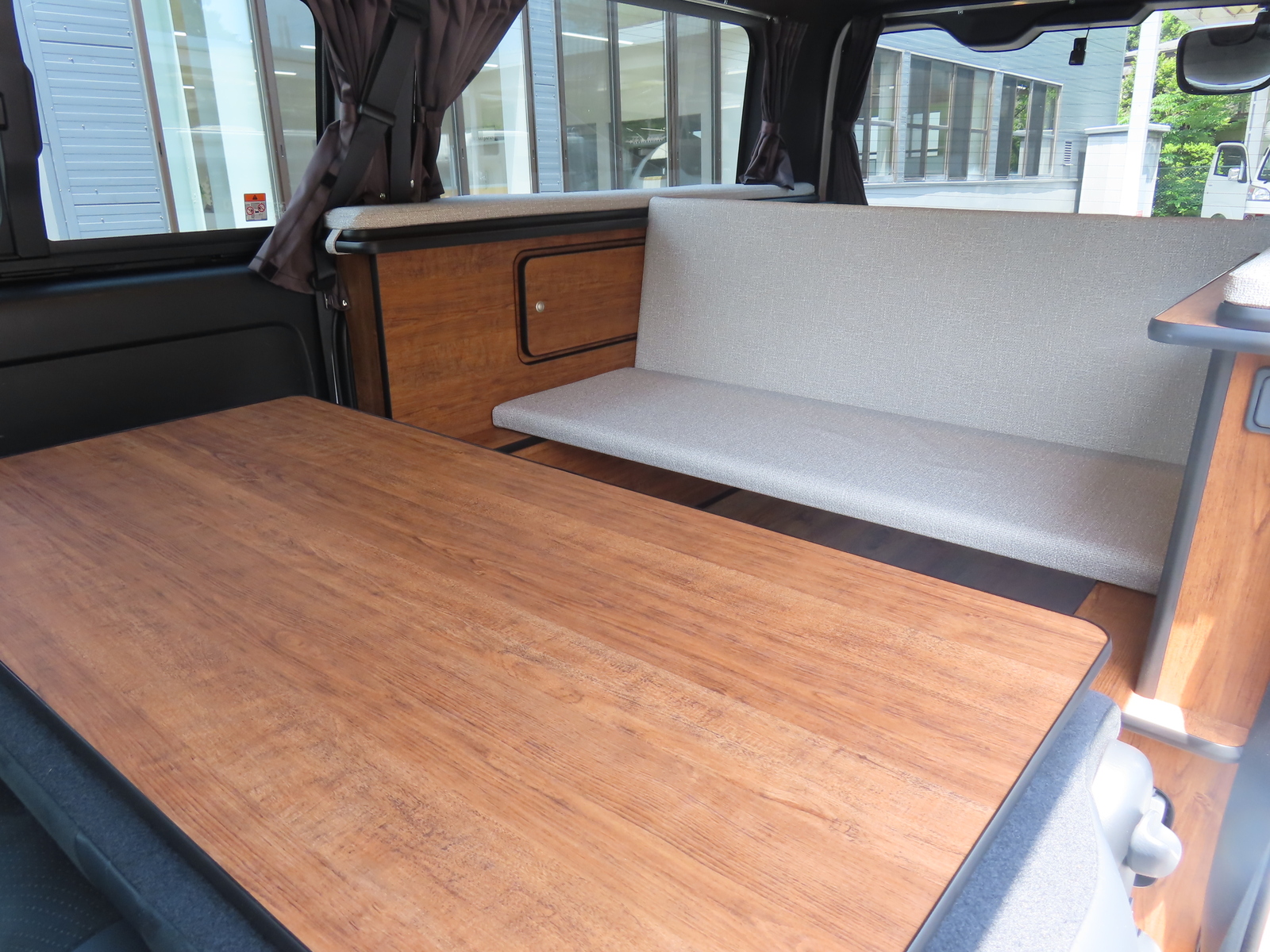 キャンピングカーバンコン