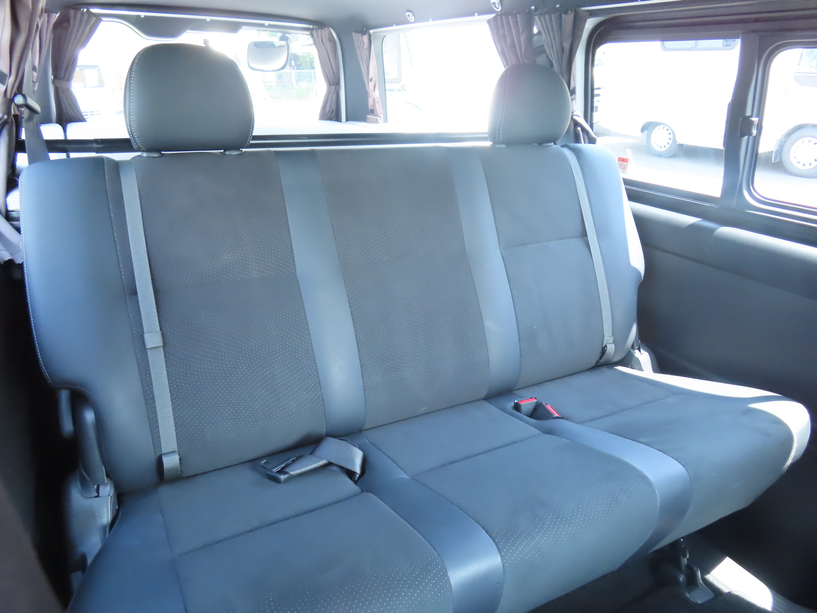 キャンピングカーバンコン