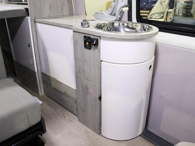 キャンピングカーバンコン