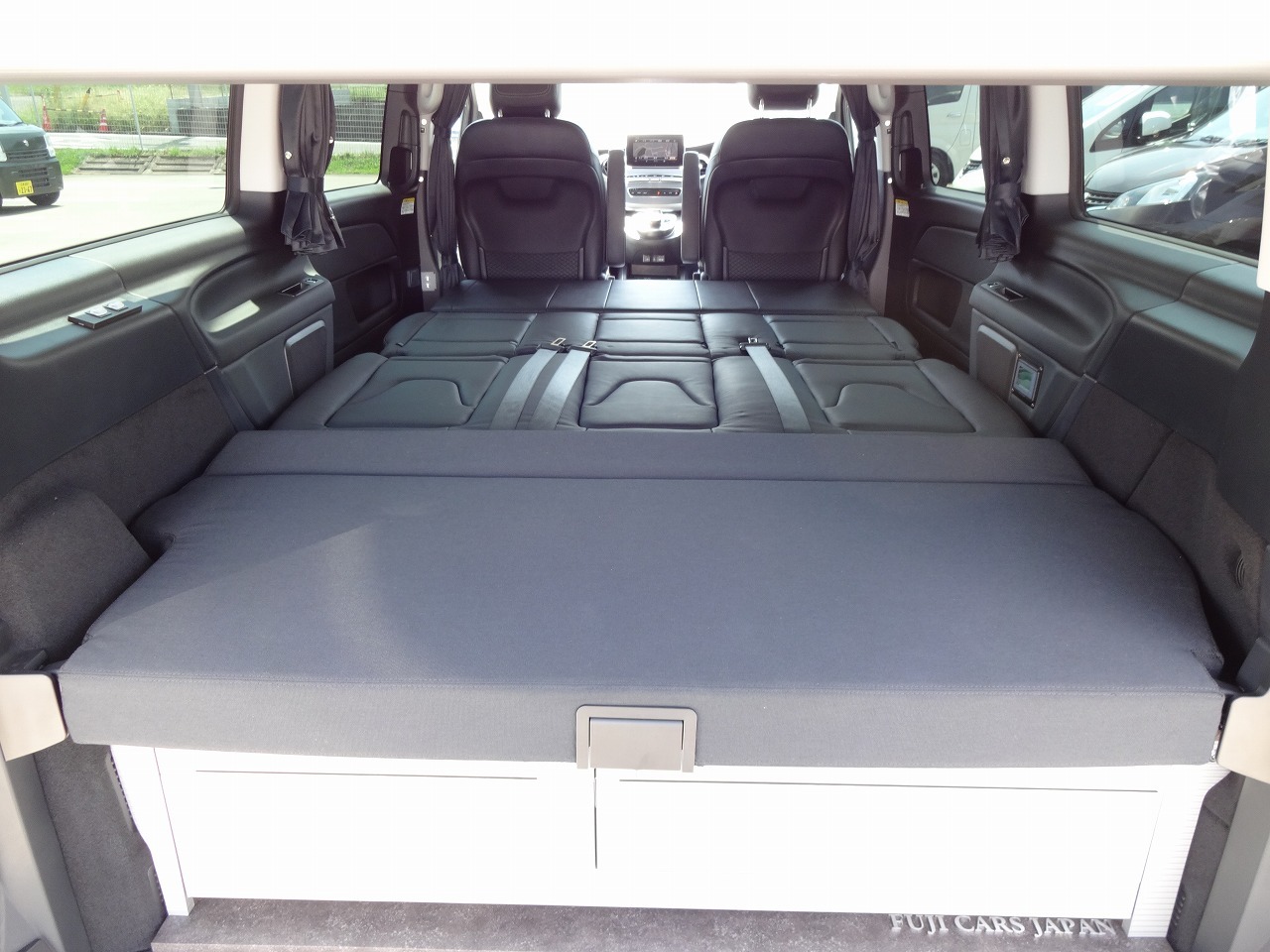 キャンピングカーバンコン