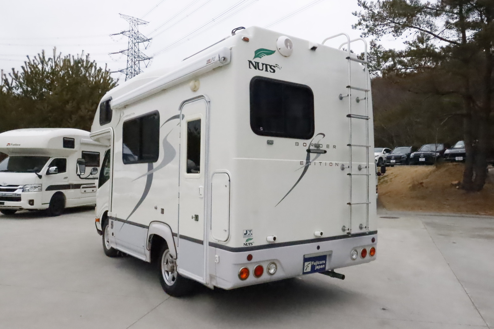 キャンピングカーキャブコン