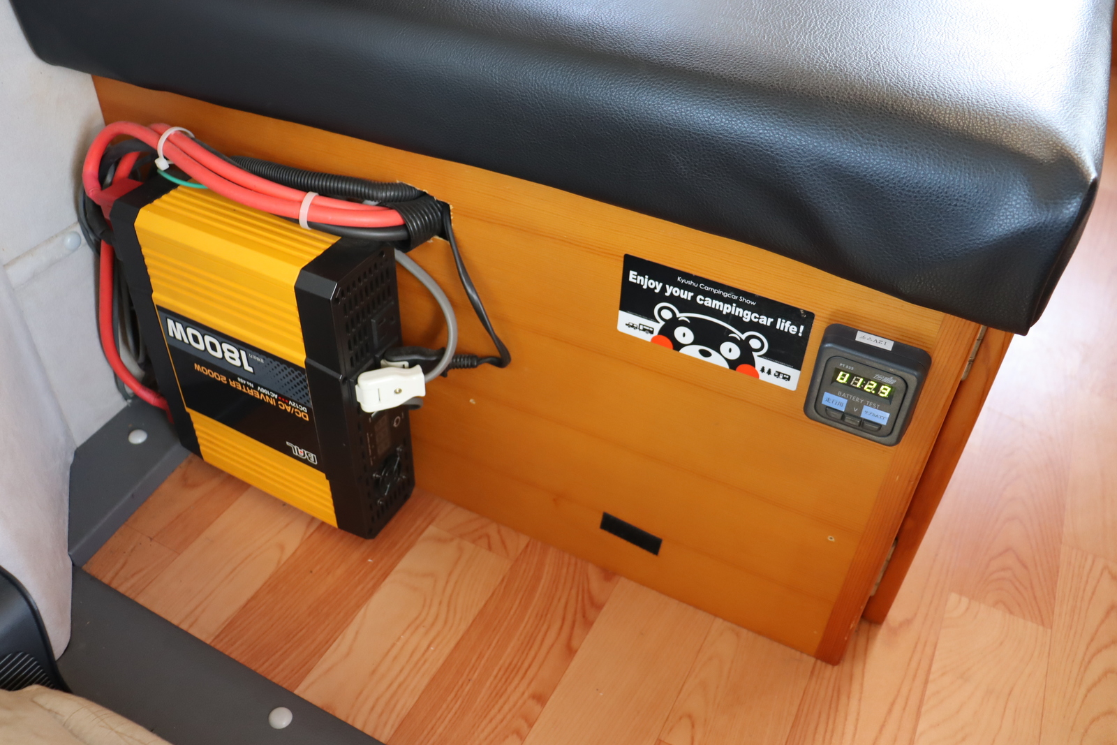 キャンピングカー軽キャンパー