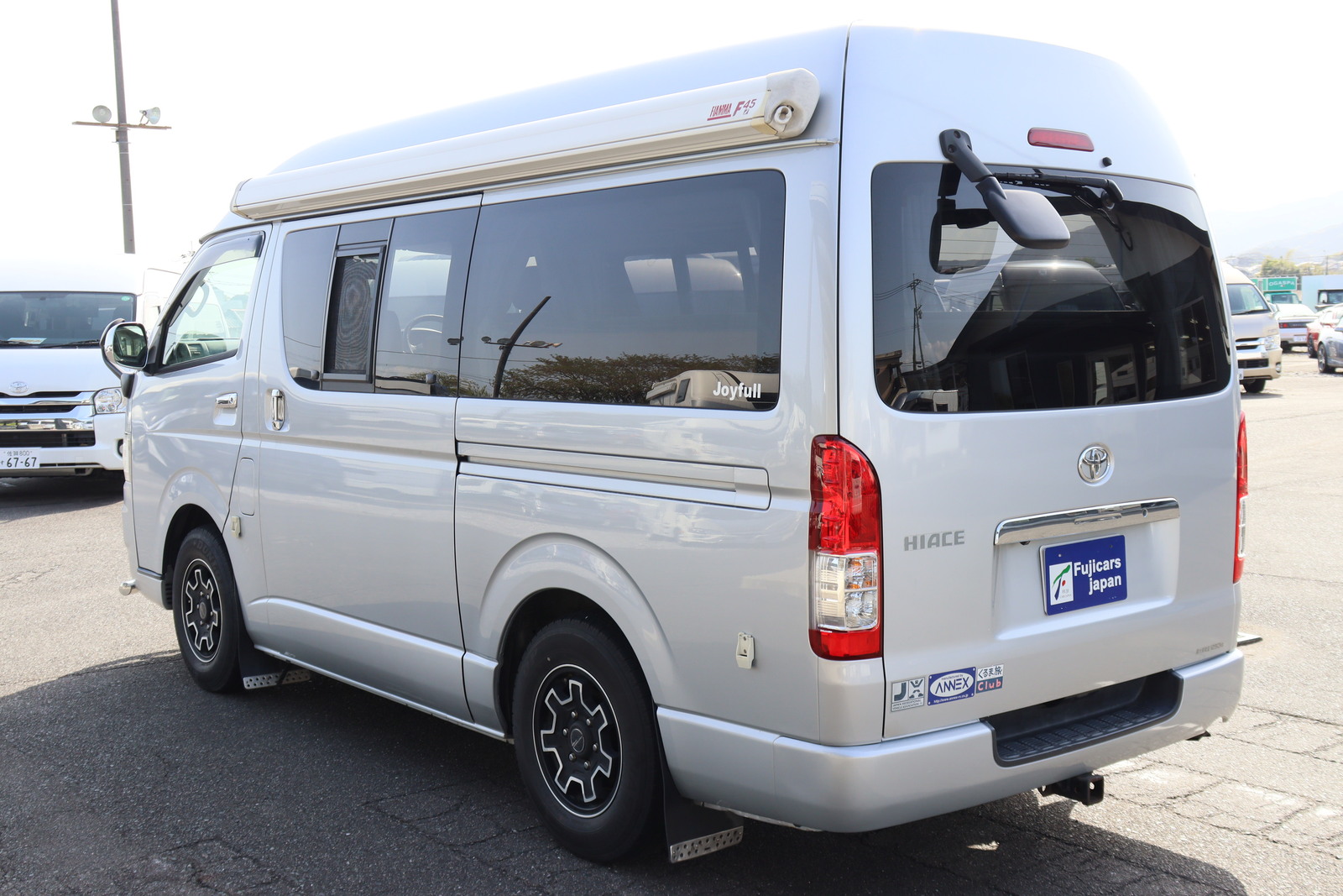 キャンピングカーバンコン