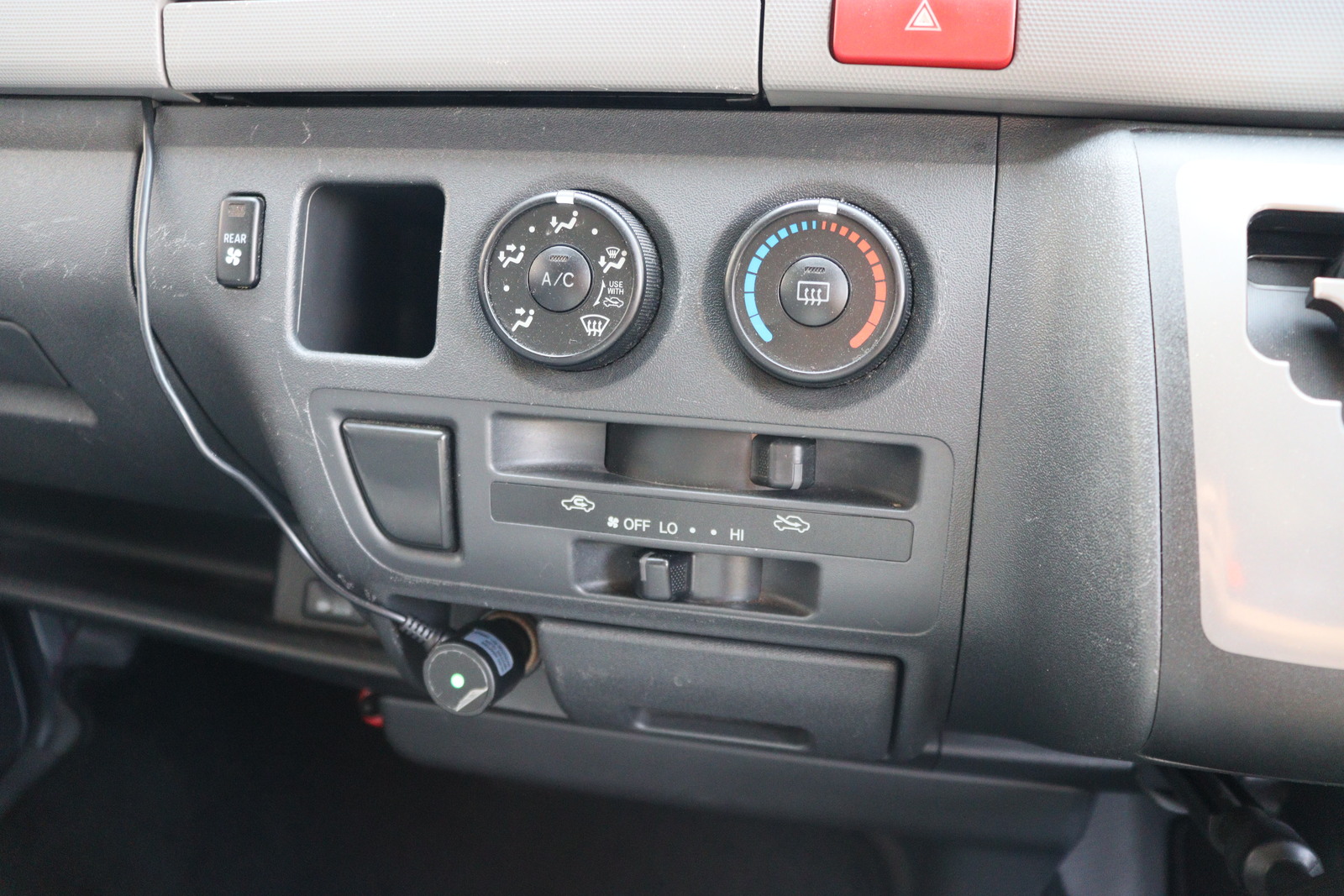 キャンピングカーバンコン