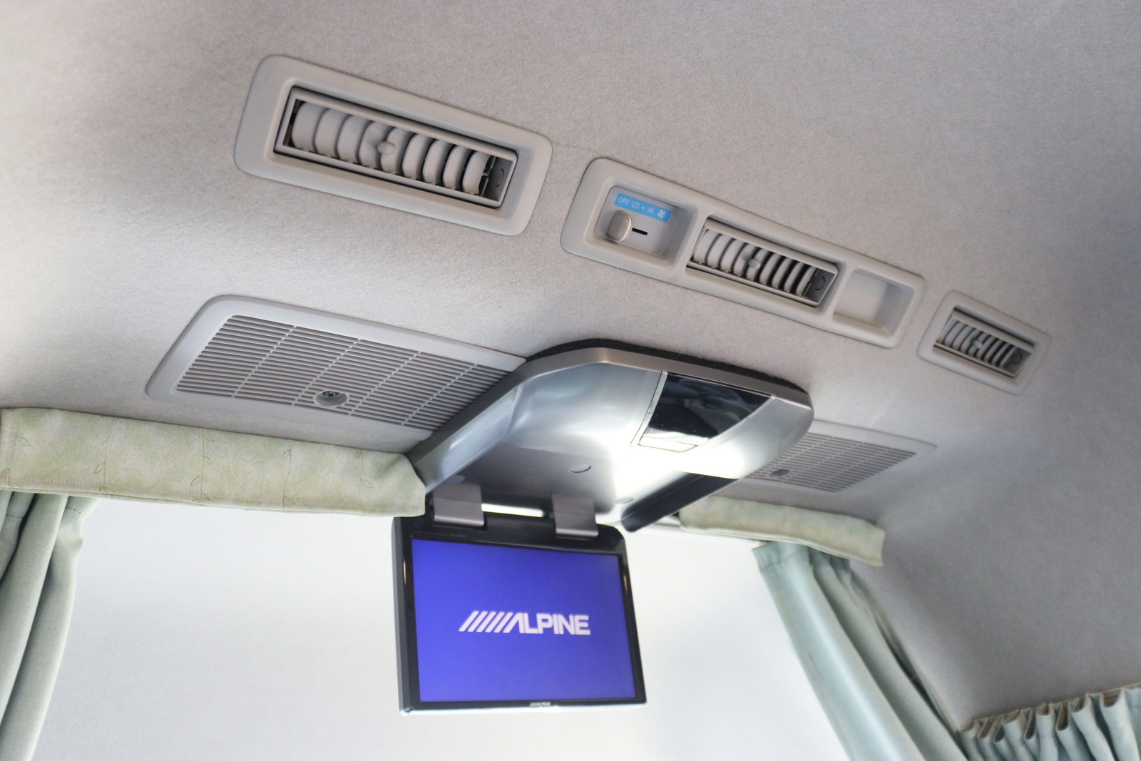 キャンピングカーバンコン