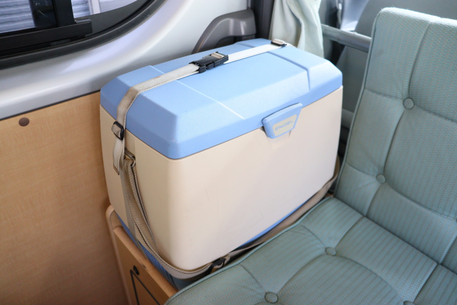 キャンピングカーバンコン