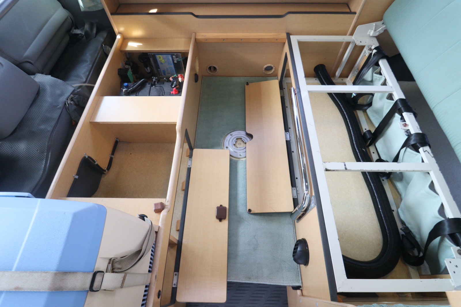 キャンピングカーバンコン