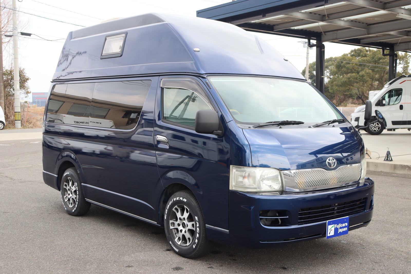 キャンピングカーバンコン