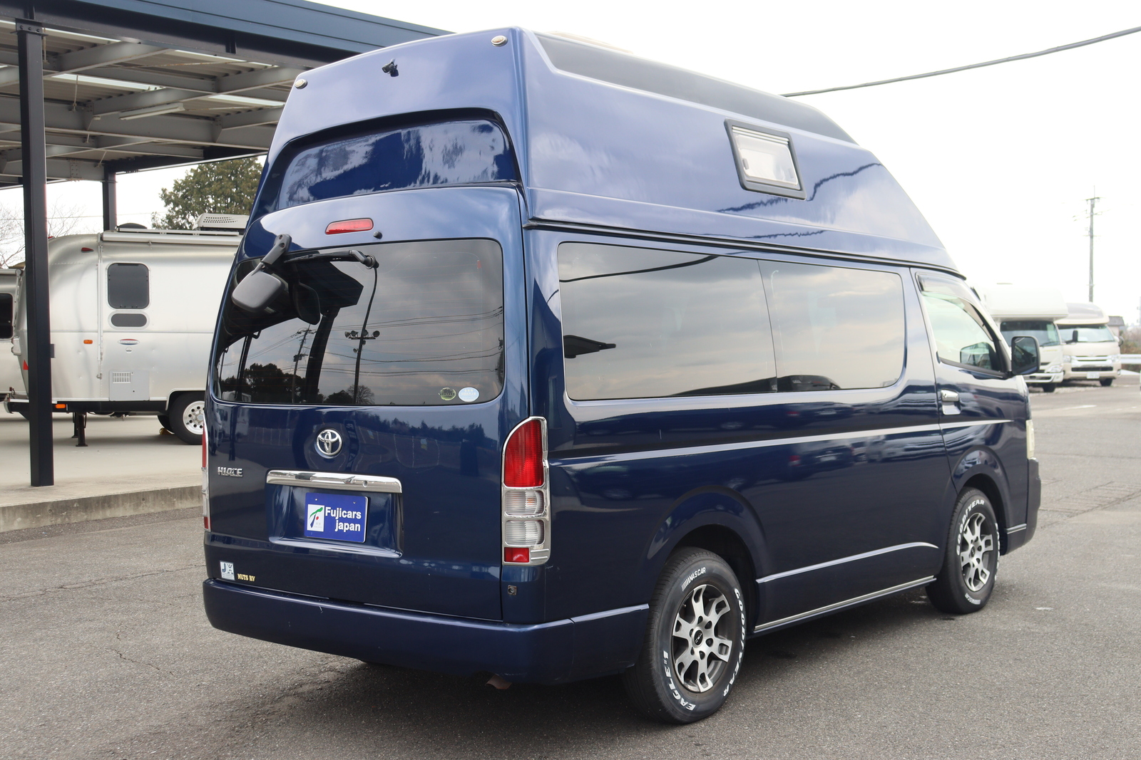 キャンピングカーバンコン