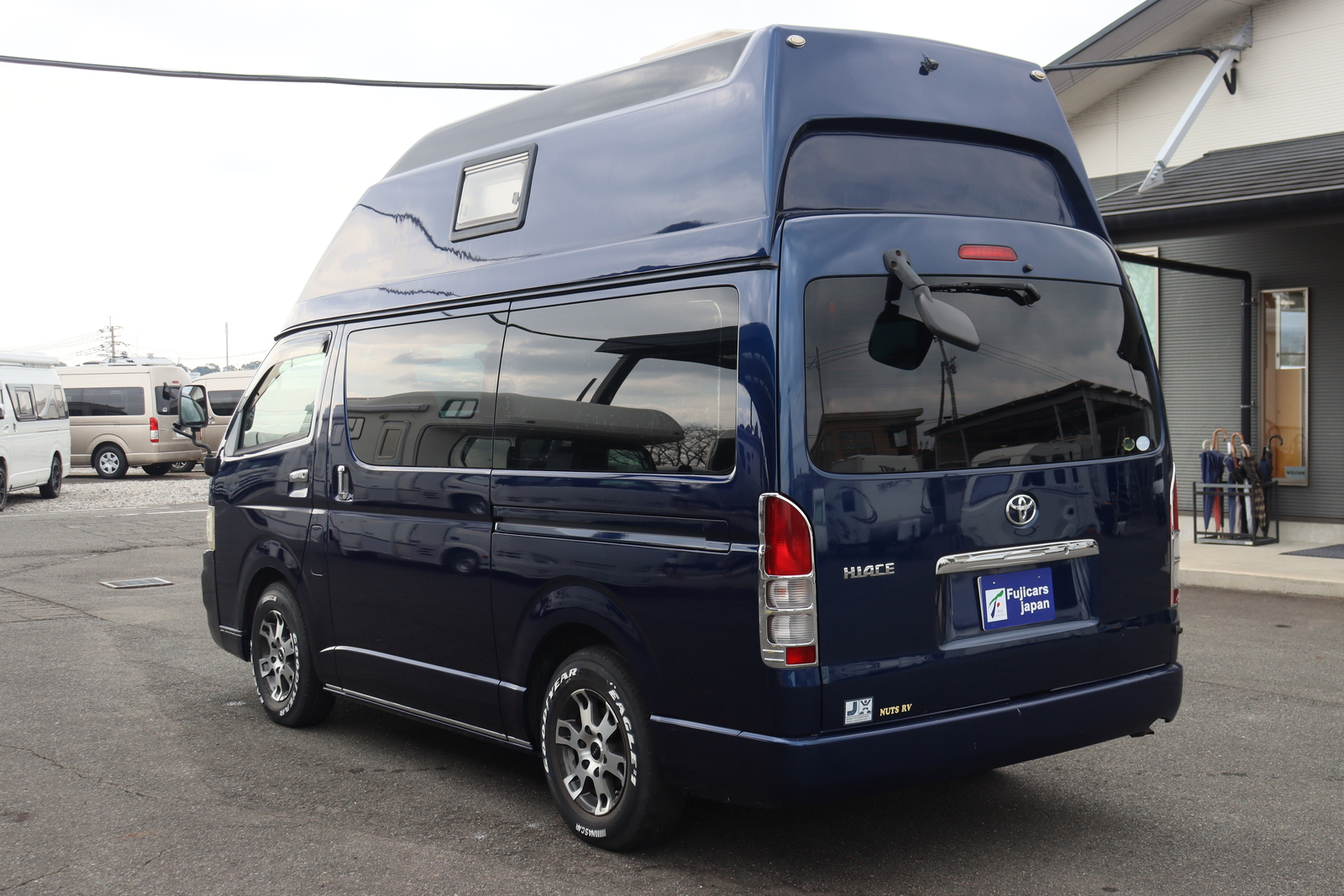 キャンピングカーバンコン