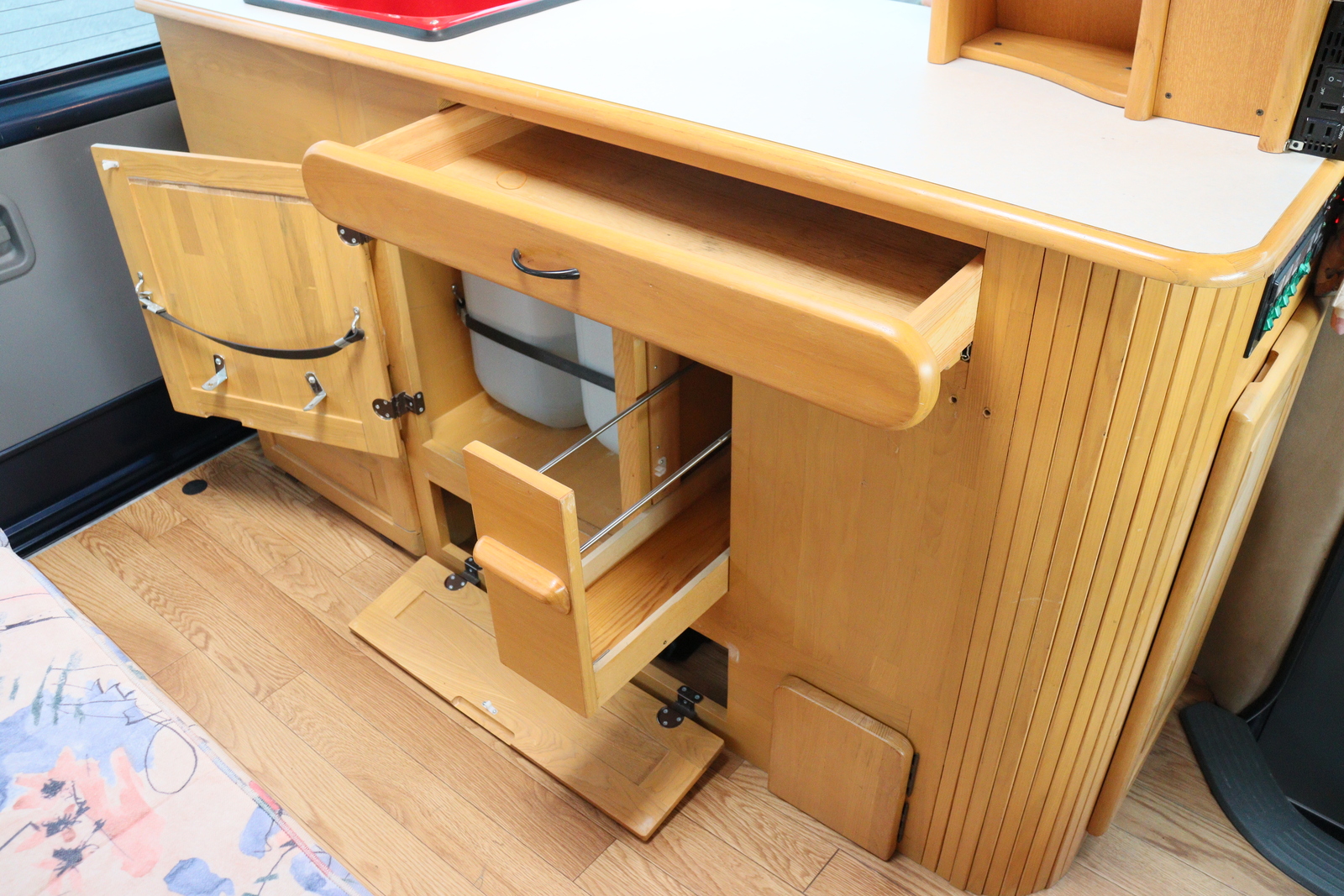 キャンピングカーバンコン