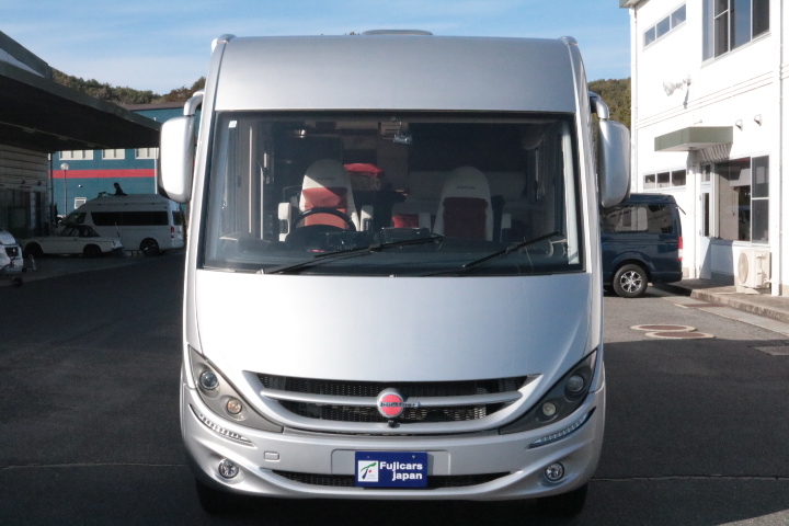 キャンピングカーバスコン