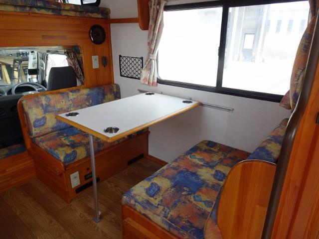 キャンピングカーキャブコン