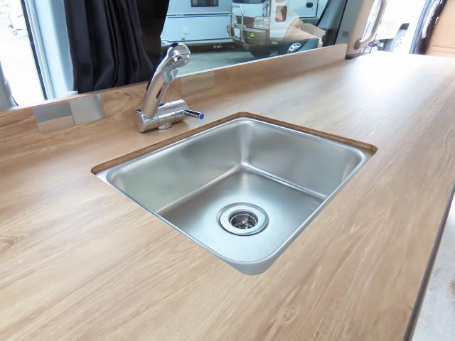 キャンピングカーバンコン