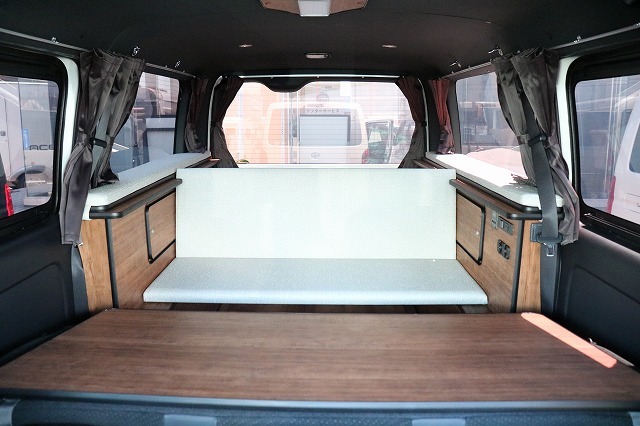 キャンピングカーバンコン