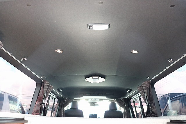 キャンピングカーバンコン