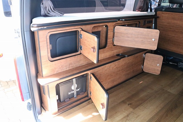 キャンピングカーバンコン