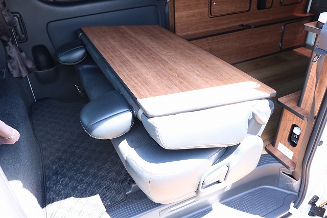 キャンピングカーバンコン